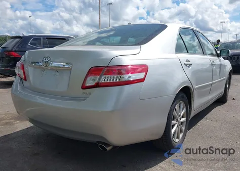 2011 Toyota Camry Xle z USA, uszkodzony, nr VIN 4T4BF3EK5BR184223
